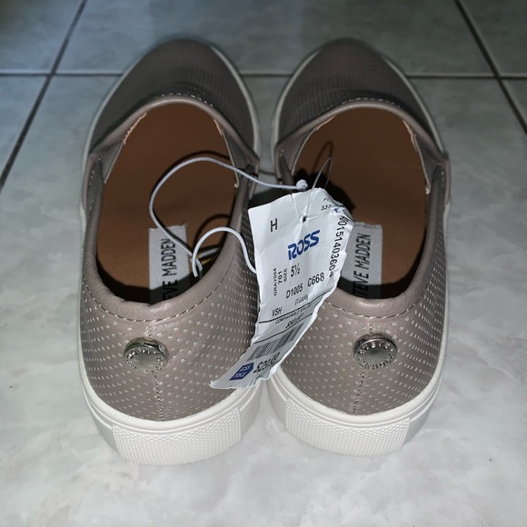Steve Madden Shoes - Picture 5 of 8